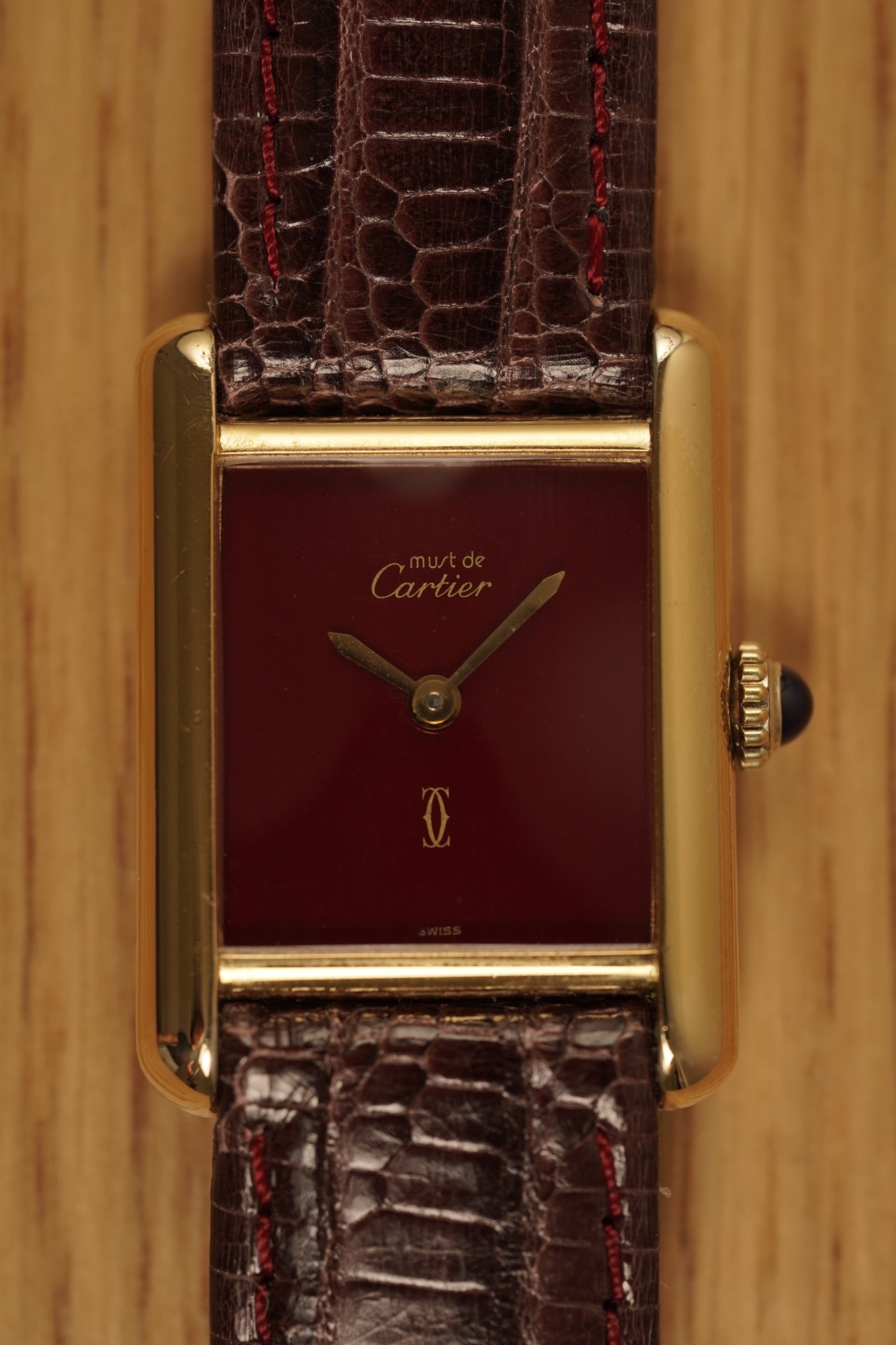 Must de Cartier Tank Burgundy Glossy SM
