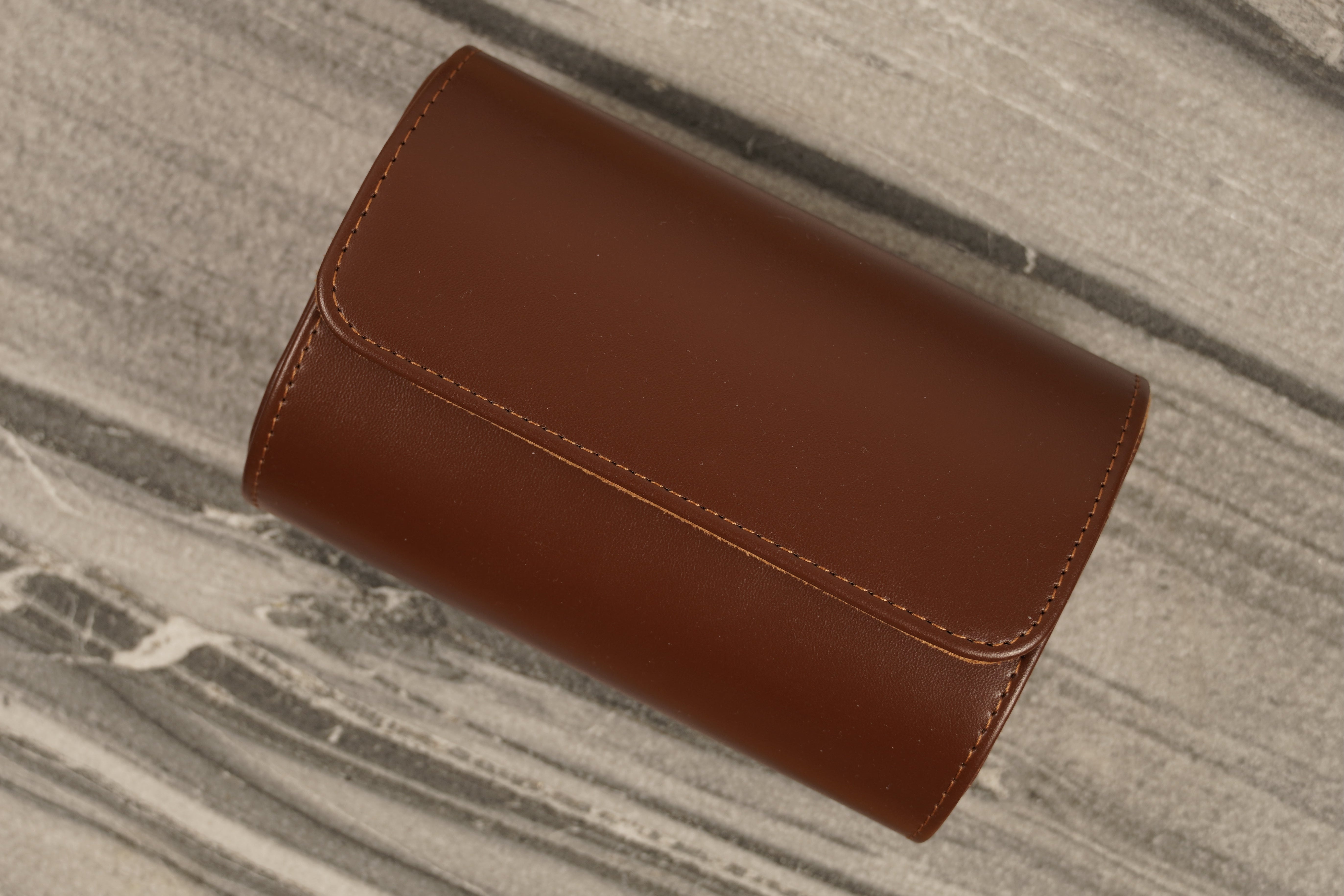 écrin en simili-cuir, deux emplacement